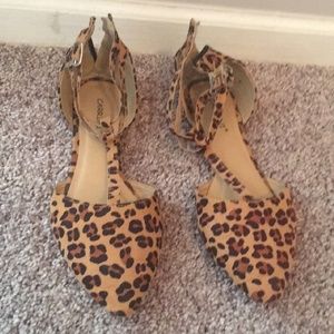 Leopard flats